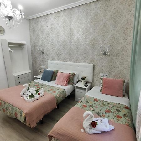 Hostal Milan Madrid Kültér fotó